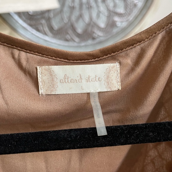 Beautiful Dress by Altar’d State Sz L - Picture 4 of 5